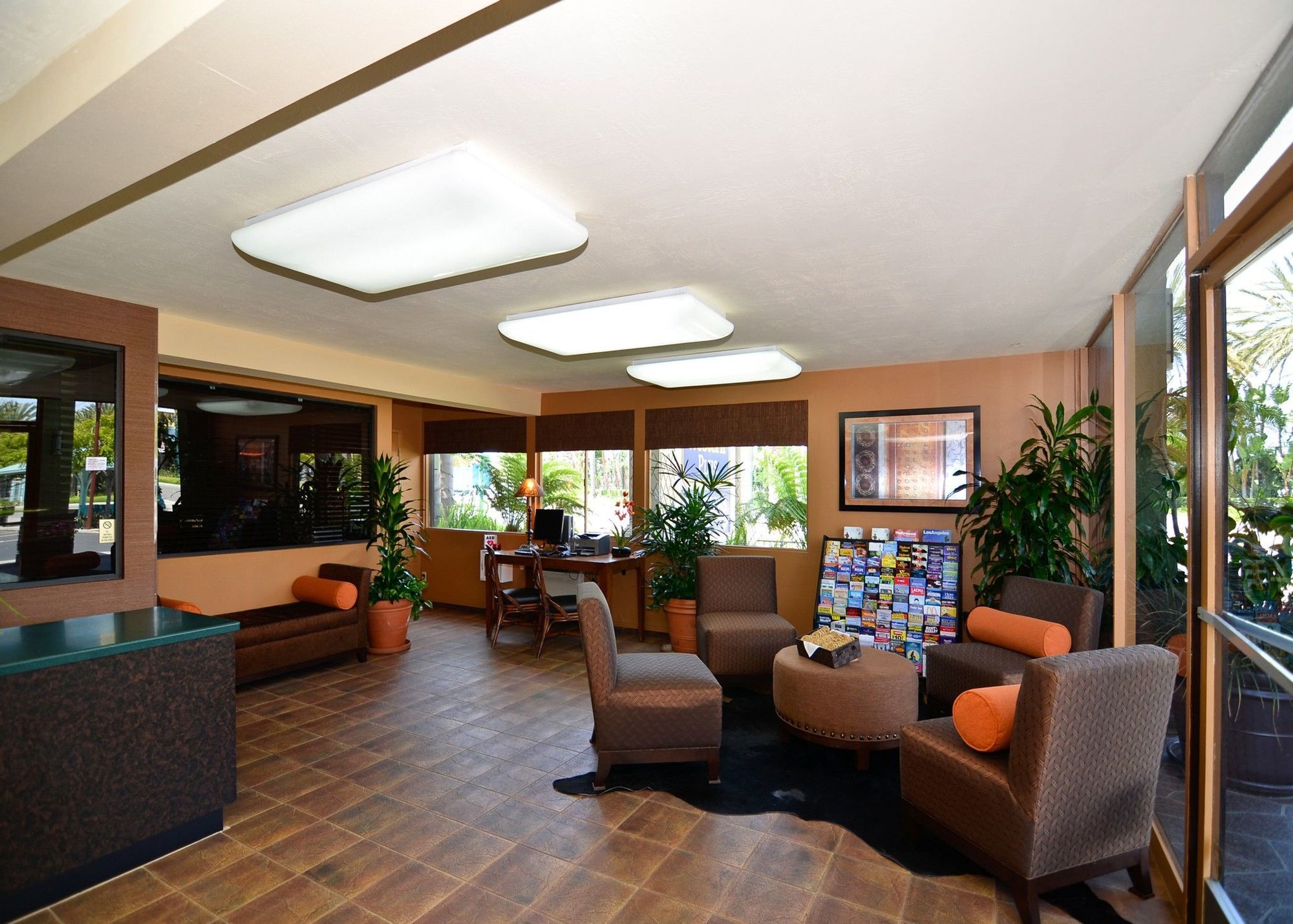 Best Western Plus Pavilions Anaheim Dalaman gambar